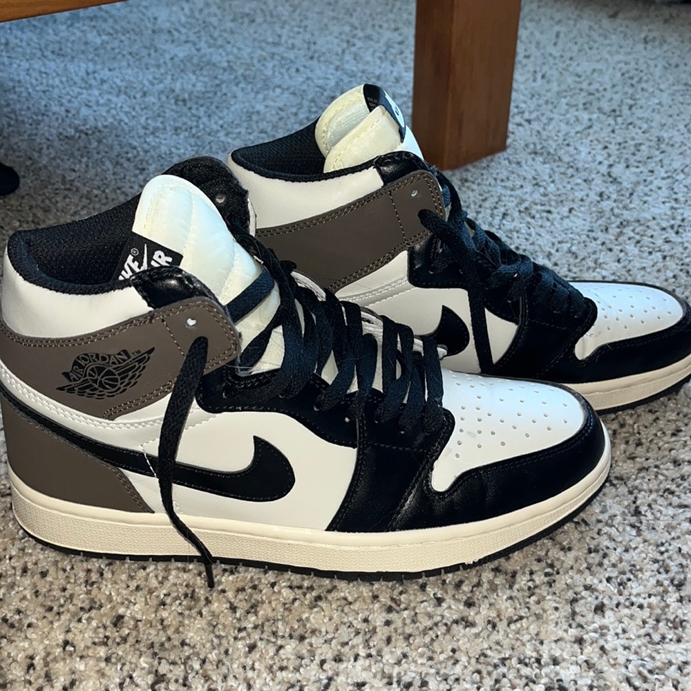 Nike Air Jordan 1  Retro High OG “Dark Mocha”